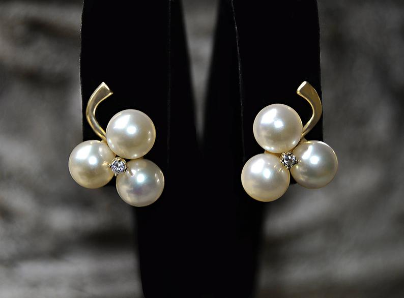 Clover Pearl Earrings