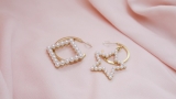 15 Stunning Gold Pearl Earring Designs And Why They’re Great