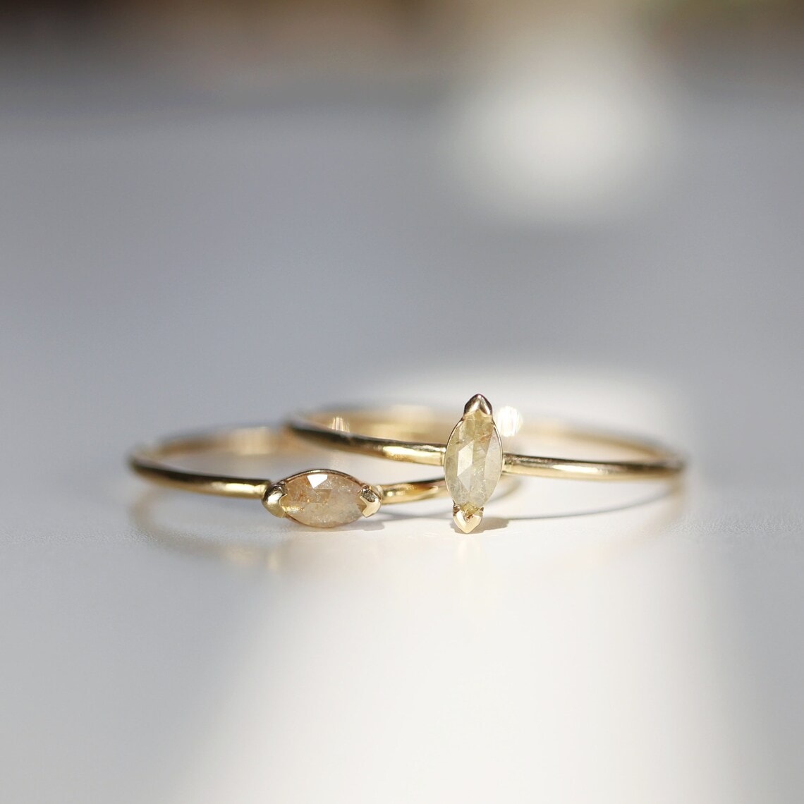 Champagne diamond in horizontal setting
