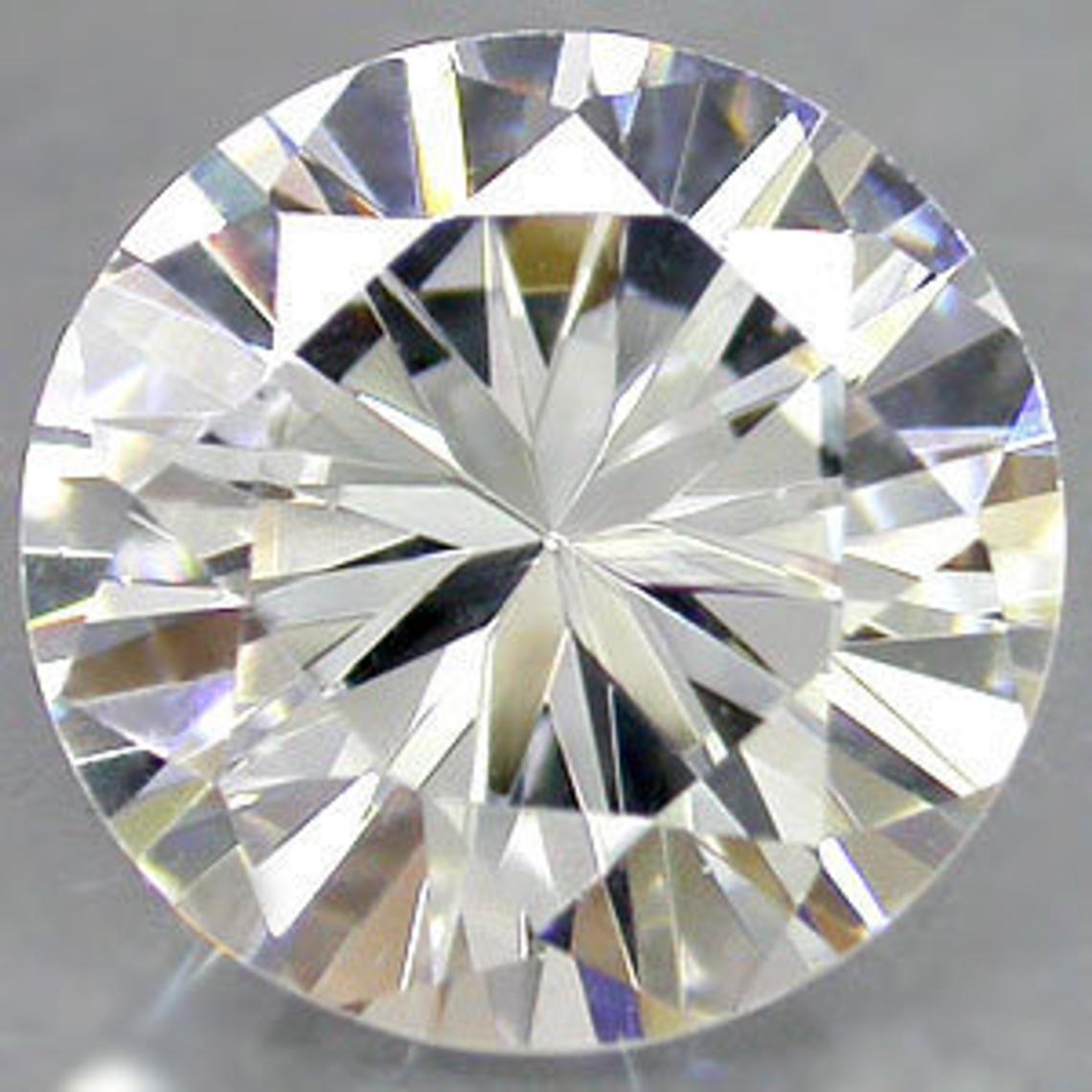 Cubic zirconia round stone