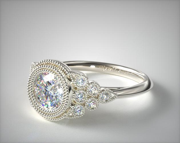 Diamond right hand ring for independent women