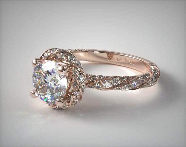Round cut diamond engagement ring