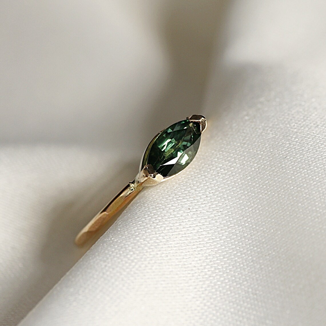 Green sapphire ring