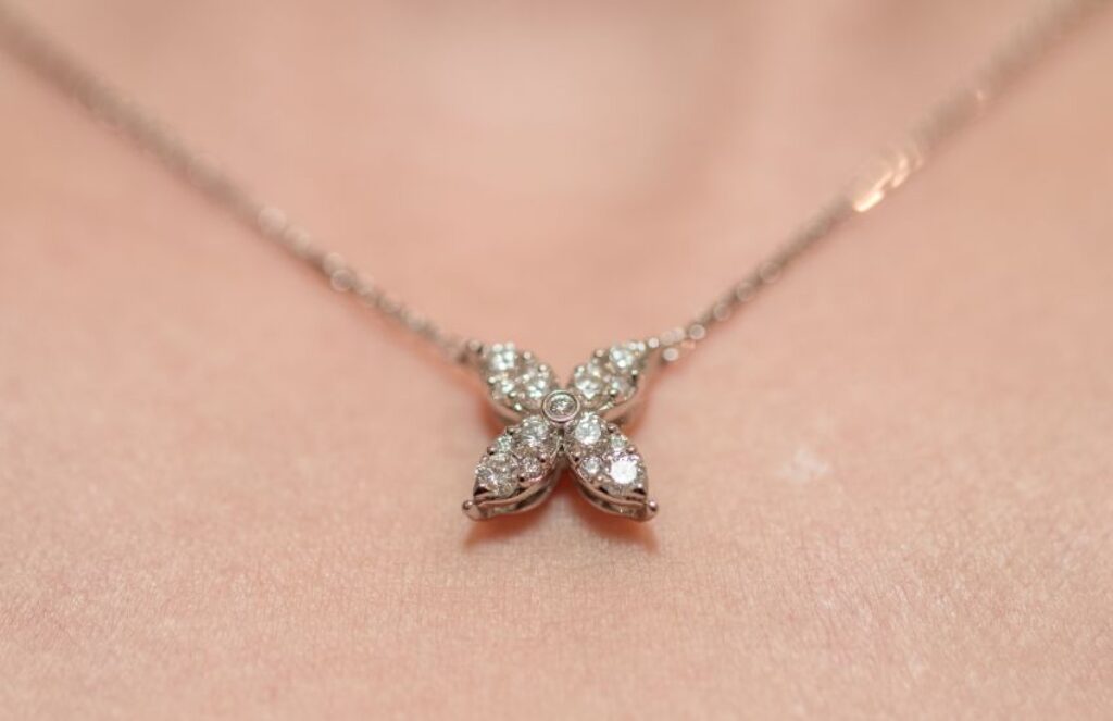 Four leaf clover necklace