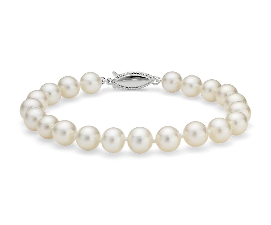 Freshwater pearl bracelet