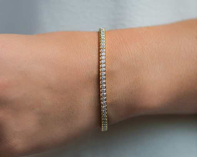 Yellow gold diamond tennis bracelet