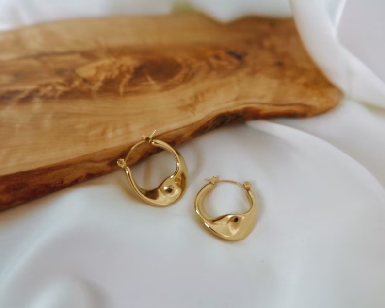 Gold Smooth Twisted Hoop Earrings