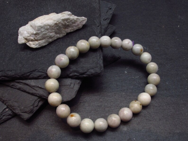 white hackmanite bracelet