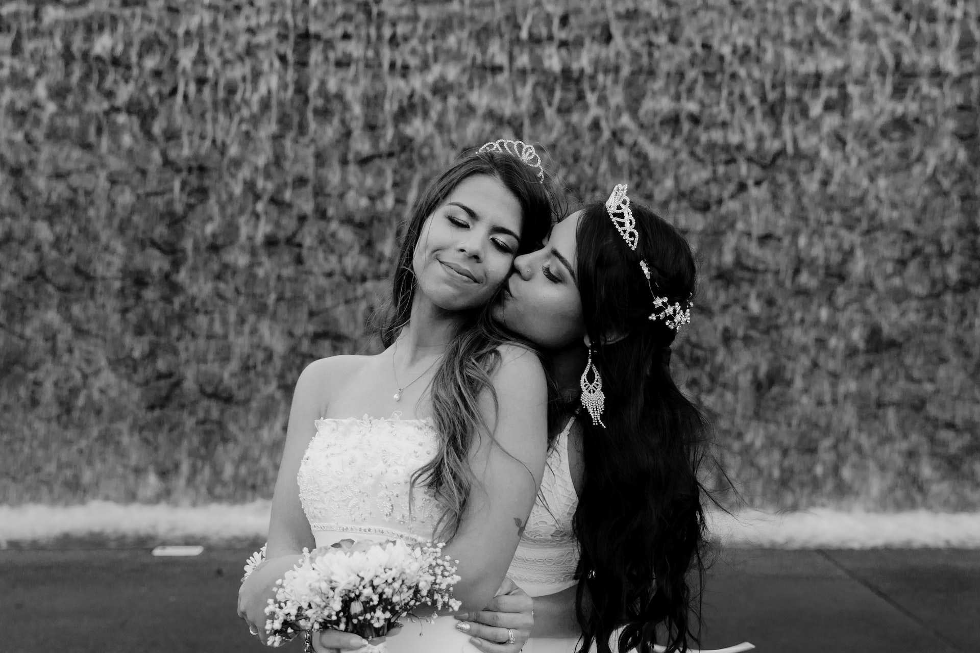 two lesbians getting married