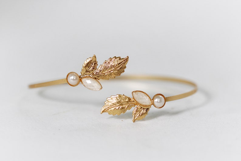 Leaf bracelet