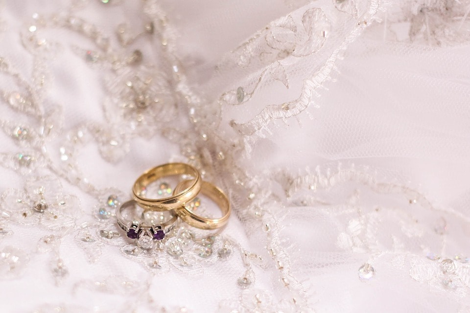 modern day wedding rings