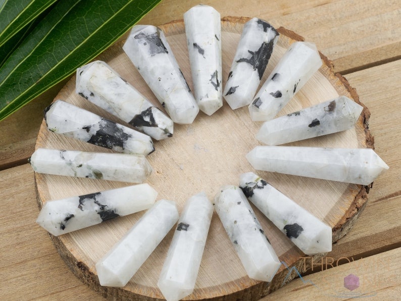 Moonstone crystals