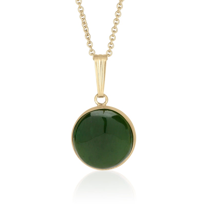 Nephrite pendant