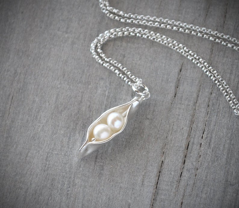 peas in a pod necklace