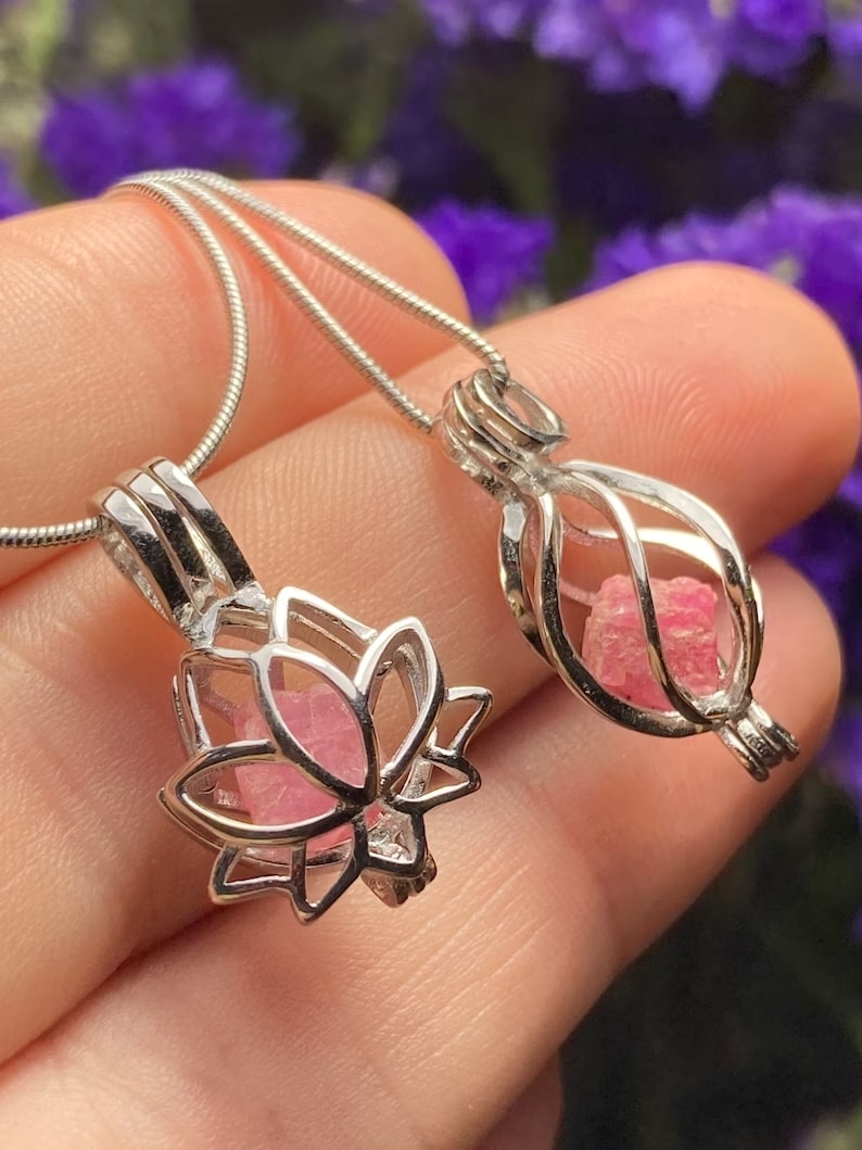 Pink Spinel pendant necklace
