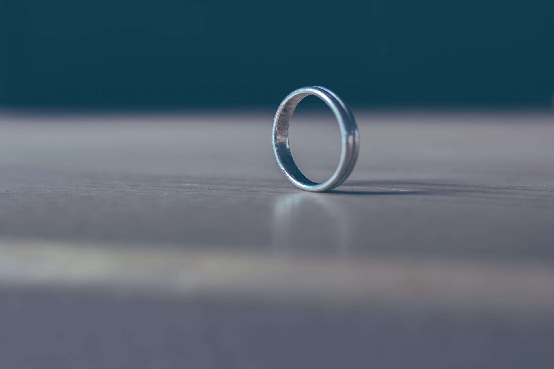 platinum vs titanium ring