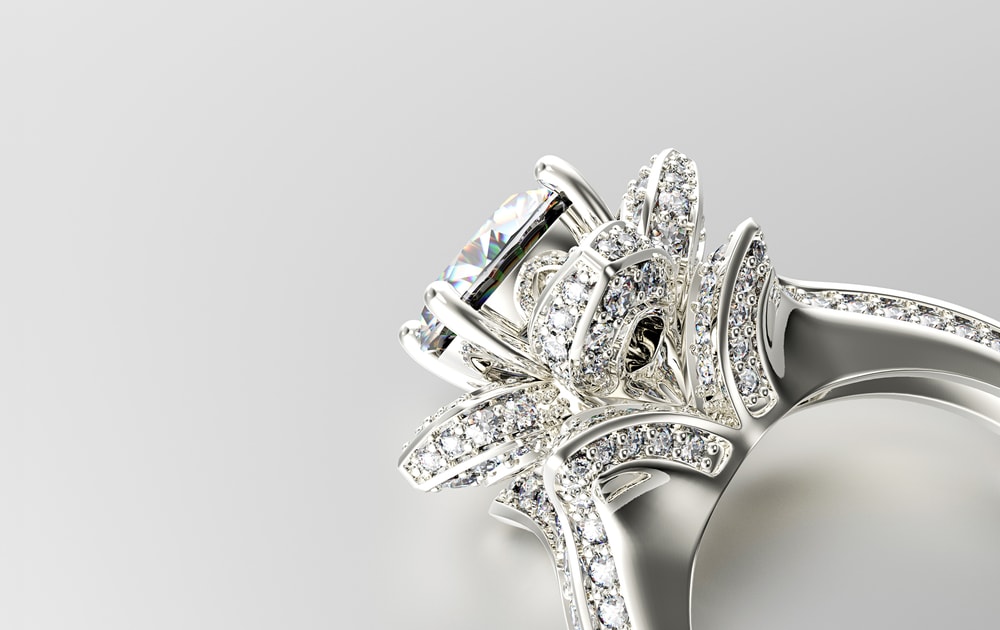 Platinum vs gold ring settings