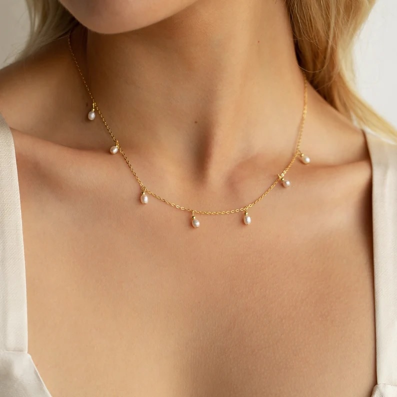 station necklace