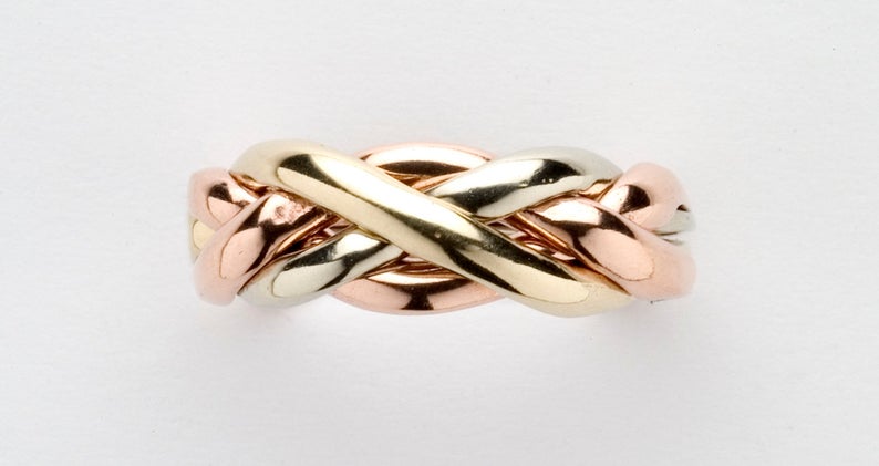 Three-toned puzzle ring