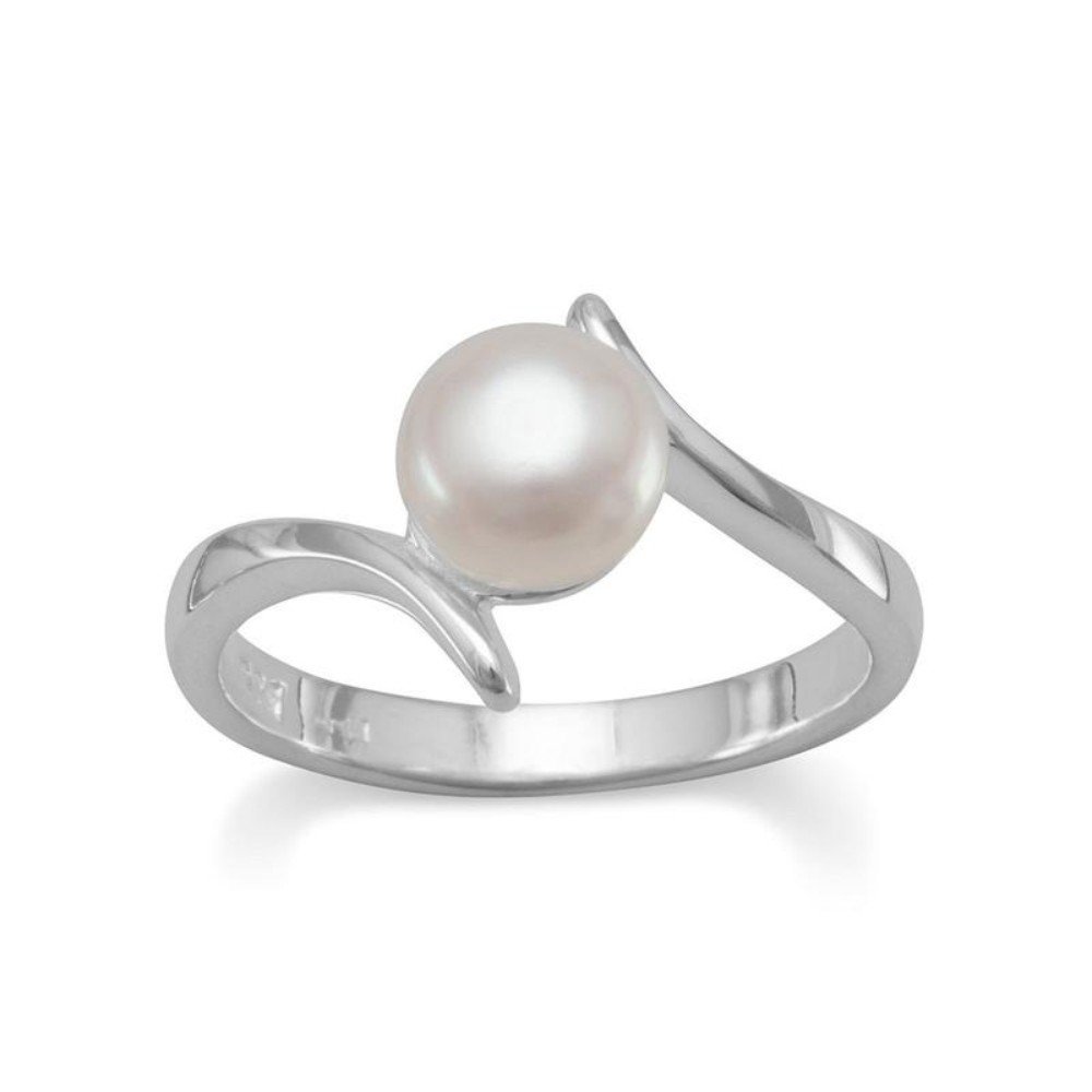 White design cultured fresh water pearl ring