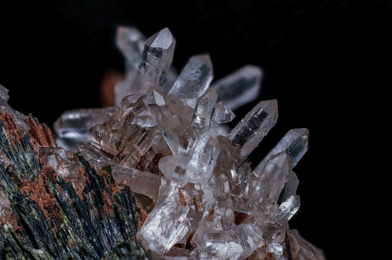 white goshenite gemstone guide