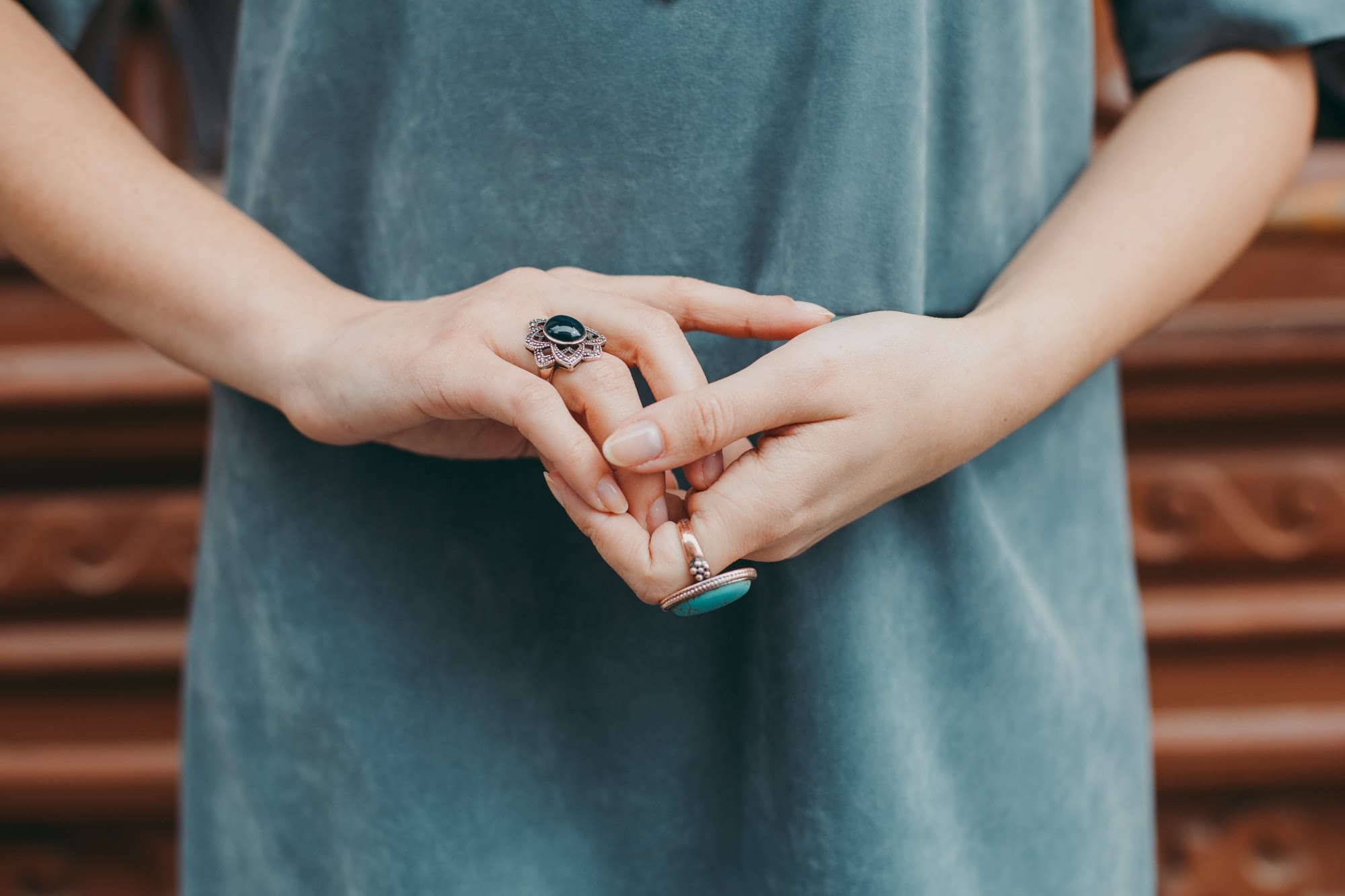 why wear a right hand ring?