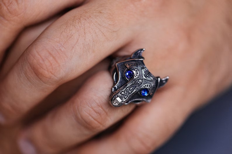 Wolf Ring