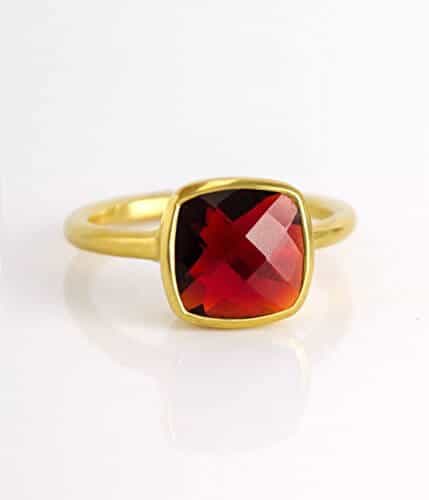 yellow gold garnet ring