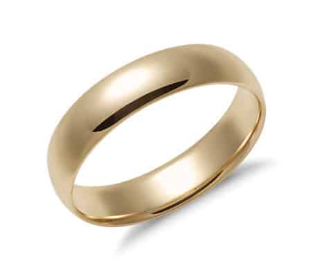 Yellow gold wedding ring