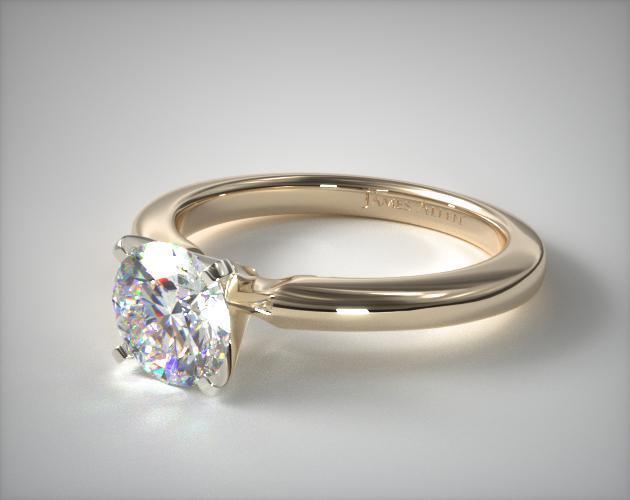 Yellow gold engagement ring