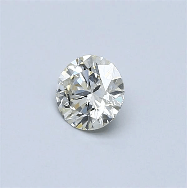 Blue Nile diamond with very strong fluorescence
