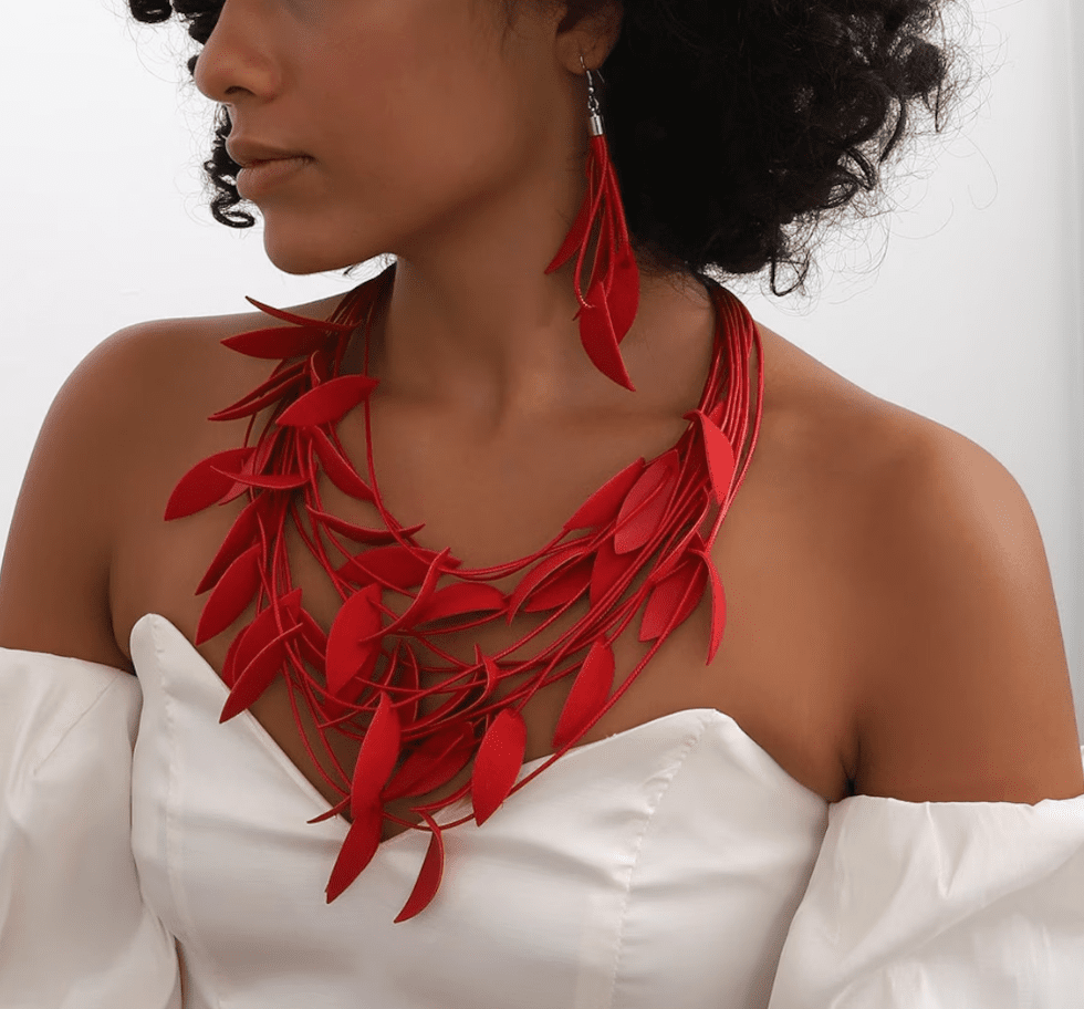 Leaf shape red leather necklace earring
