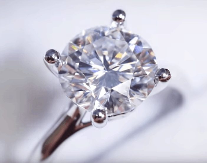 moissanite brilliance