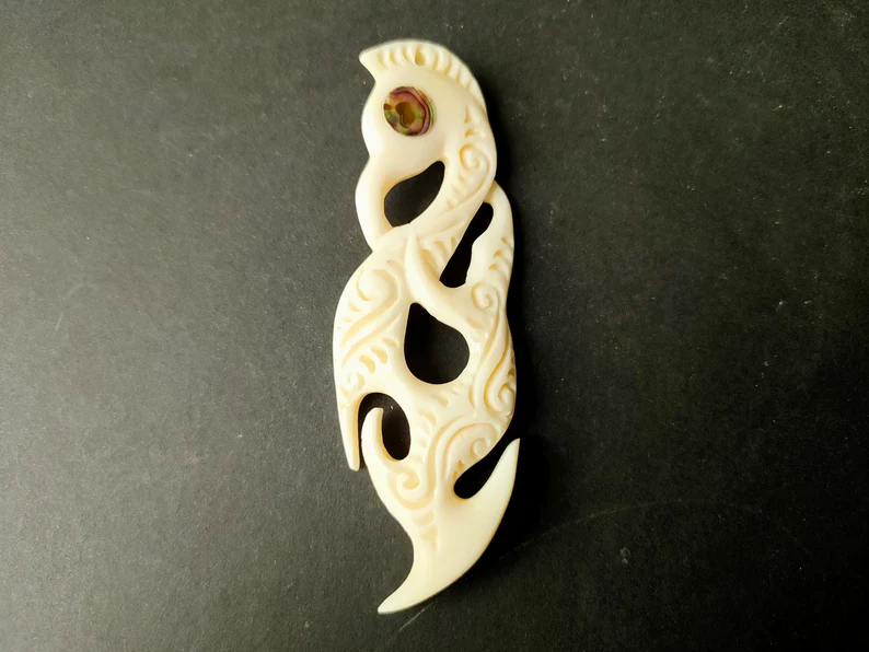 bone Abalone Marakihau Manaia