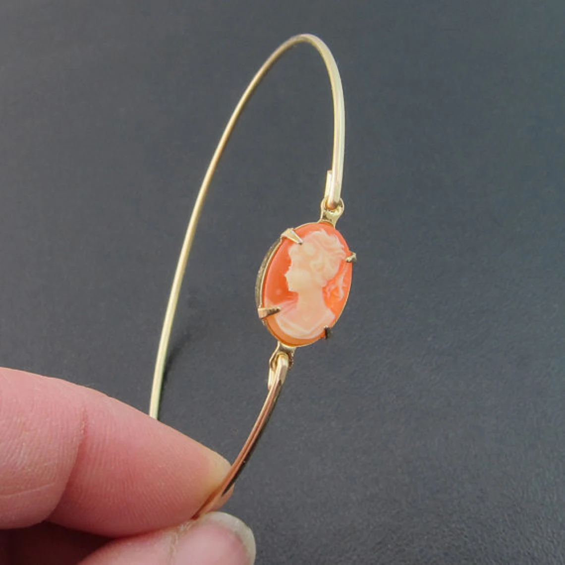 cameo bangle