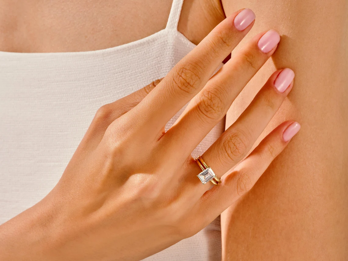 flush wedding ring