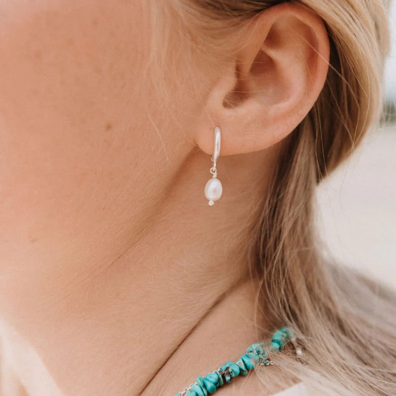 Freshwater pearl hoop earrings