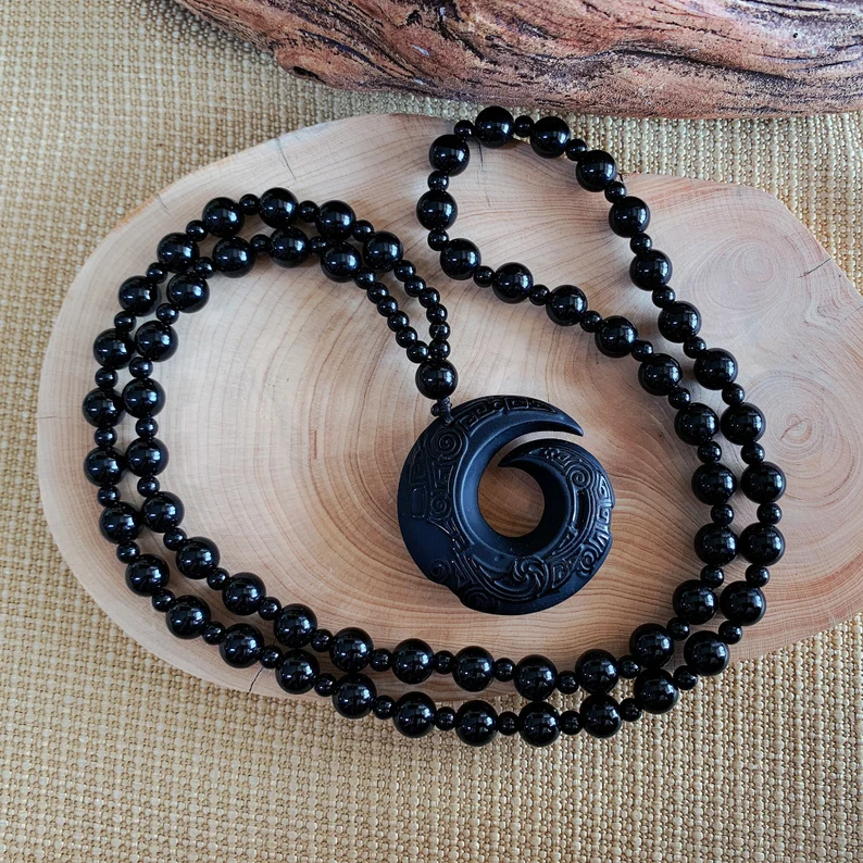 moon shape obsidian necklace