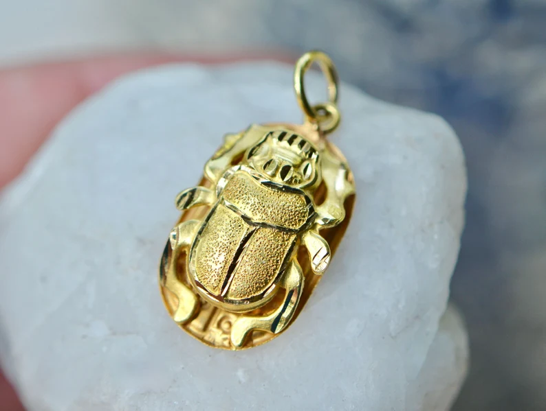 Scarab Necklace 18k Gold
